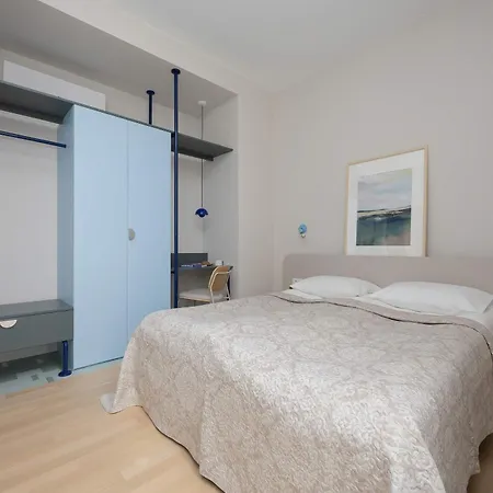 Port Praski Modern With Ac By Renters Prestige