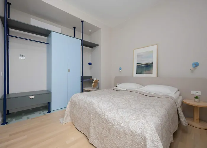 Port Praski Modern With Ac By Renters Prestige