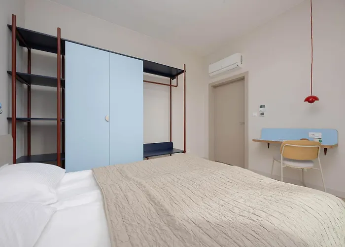 Port Praski Modern With Ac By Renters Prestige Appartement